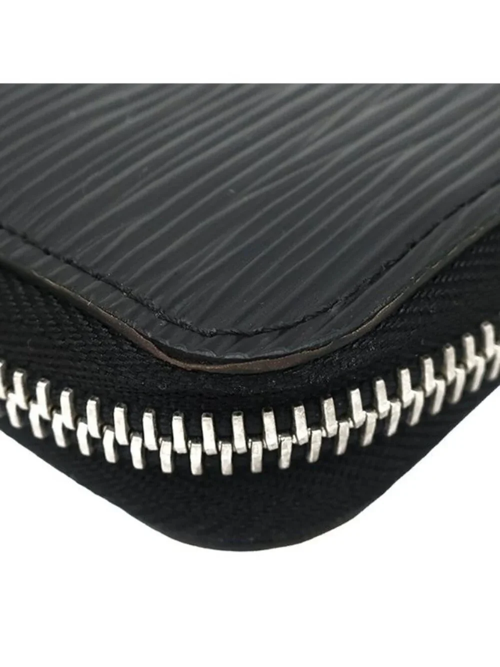 Louis Vuitton Wallet Zippy Epi Leather Noir Silver Black Round Zip Around Coin